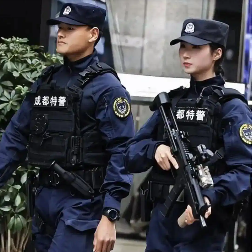 成都女特警.png